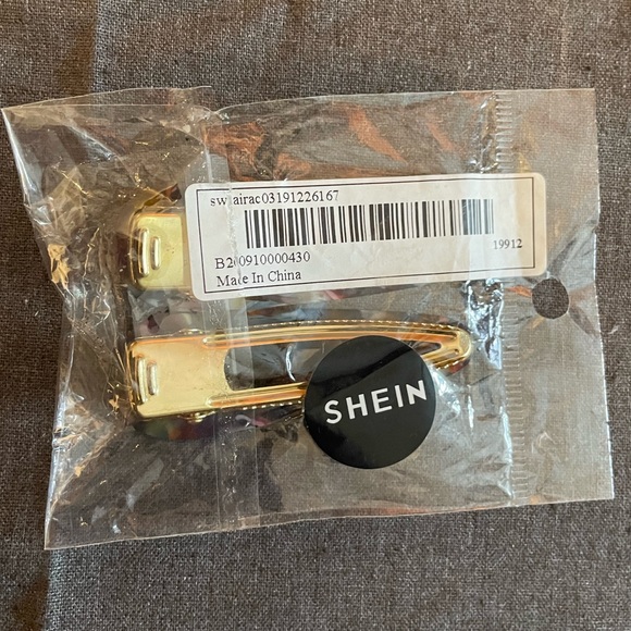 🥳2/$15 — SHEIN Pair of 2 Alligator Hair Clips Resin w/ Gold Metal Clip NWT - Picture 10 of 11
